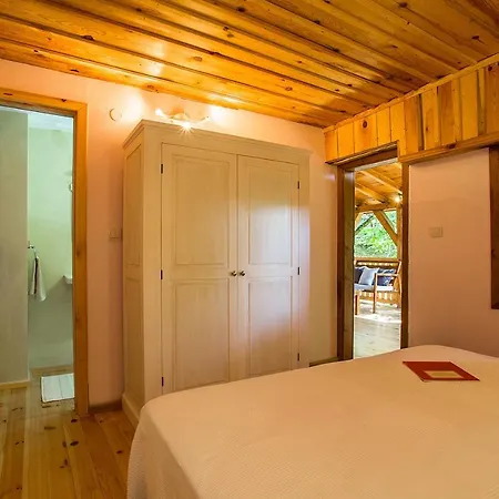 Hills Holiday park Garmen
