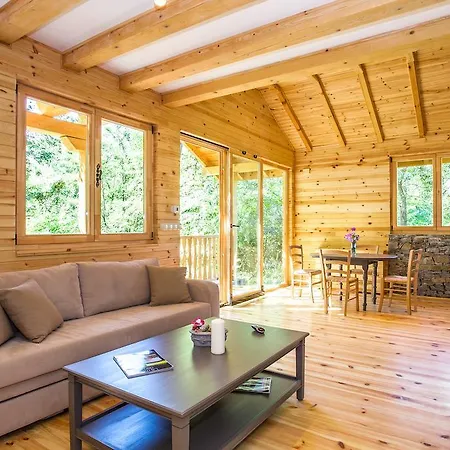 Hills Holiday park Garmen