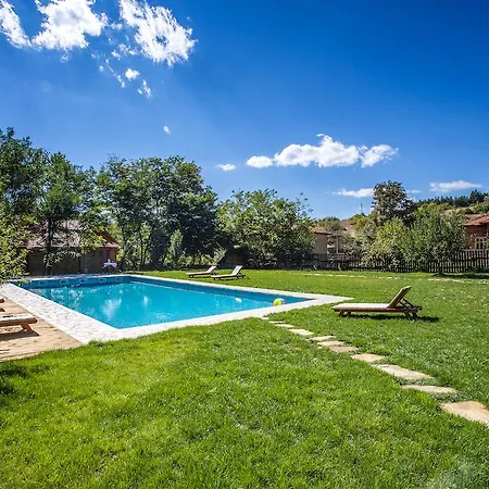 Holiday park Hills 3*