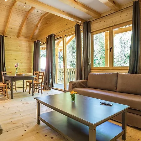 Holiday park Hills 3*